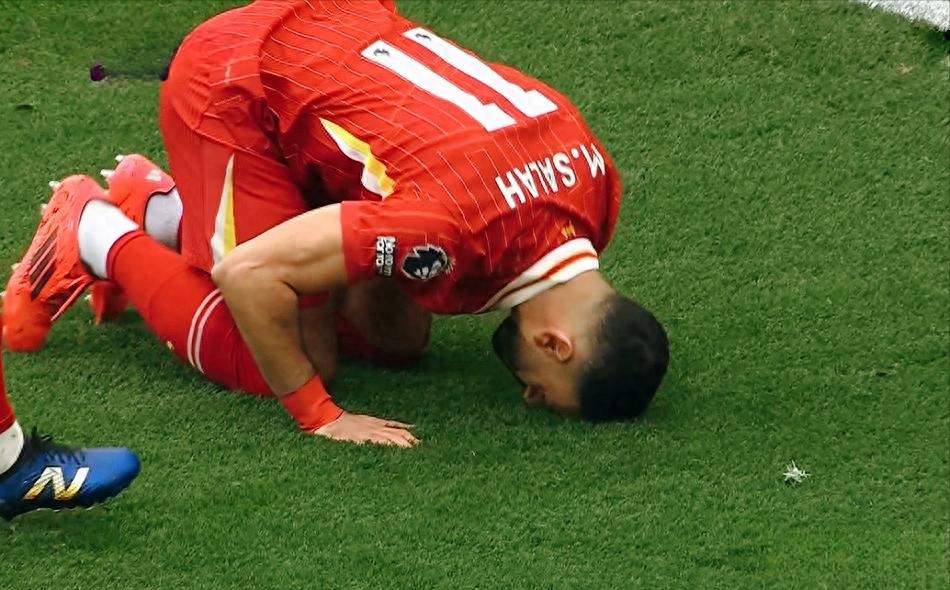 包含萨拉赫赛事官方发布惊险取胜新规，瑞士队争议不断！的词条